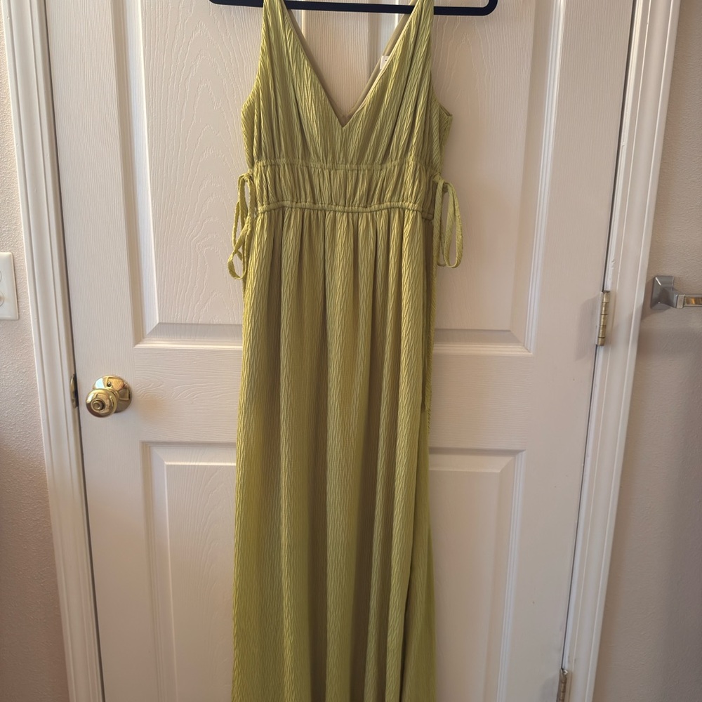 Taylor Green Maxi Dress
